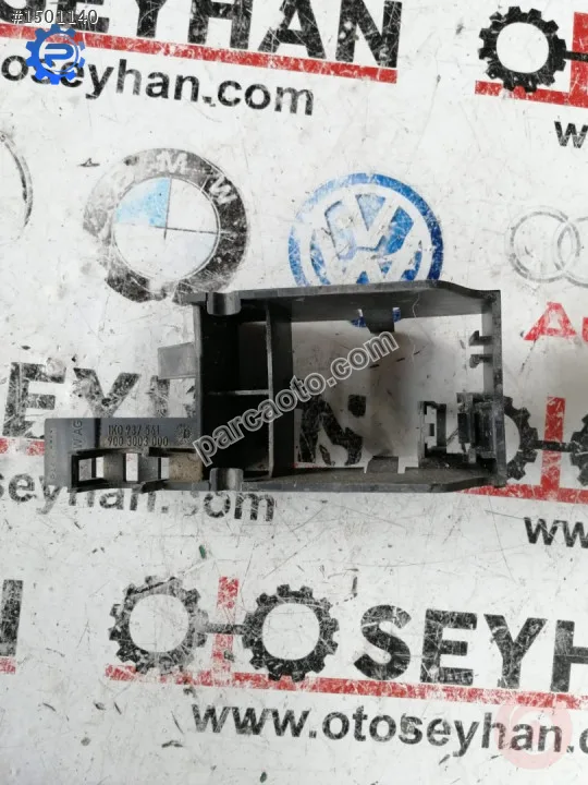 1K0937561 vw golf 5 fiş yuvası sağ