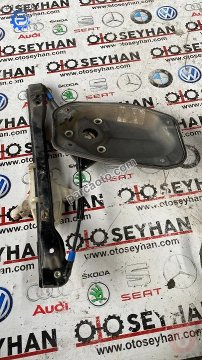 volkswagen golf 5 sağ arka kapı cam krikosu