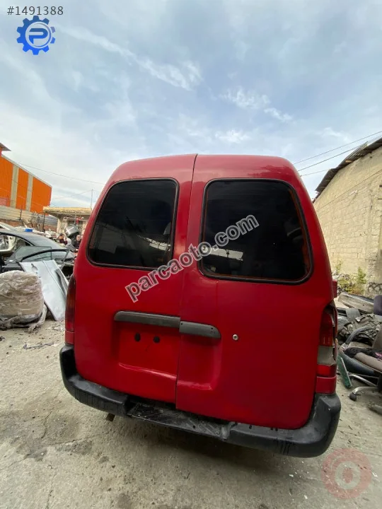 Nissan Vanetto Bagaj - Adana Seyhan