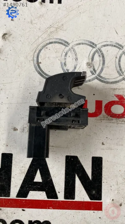 5K0959855 volkswagen tiguan 2012 sol arka kapı cam düğmesi