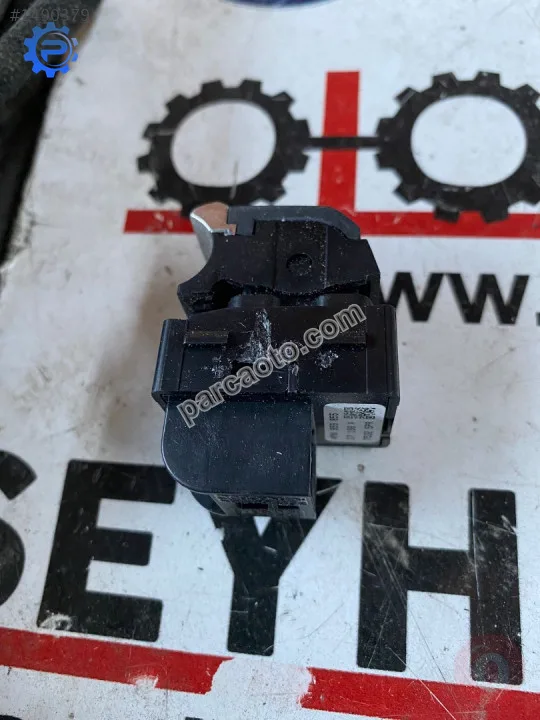 4M0959855 audi a4 2017 tekli cam düğmesi
