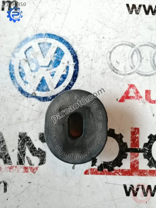 1K0121367F vw golf 5 radyatör alt lastiği