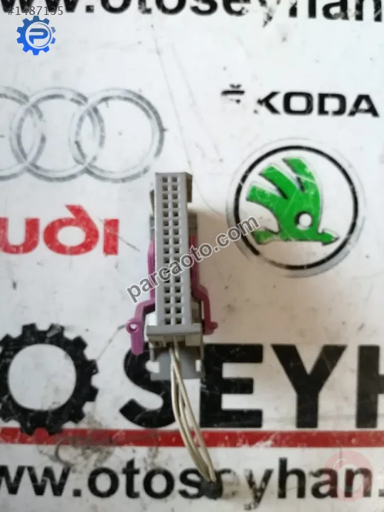 1J0972977 vw audi seat skoda cam motoru fişi soketi