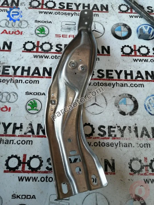1K1858784C vw caddy göğüs demiri bağlantı ayağı orta sağ