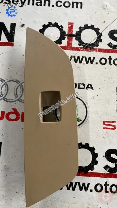 299294 bmw x1 E84 sol arka kapı cam düğmesi kaplaması