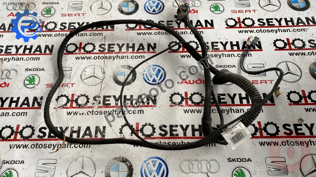 8P4971726S audi a3 2008 bagaj anten tesisatı