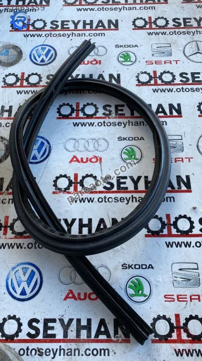 8P0823731A audi a3 2004-08 kaput lastiği ön