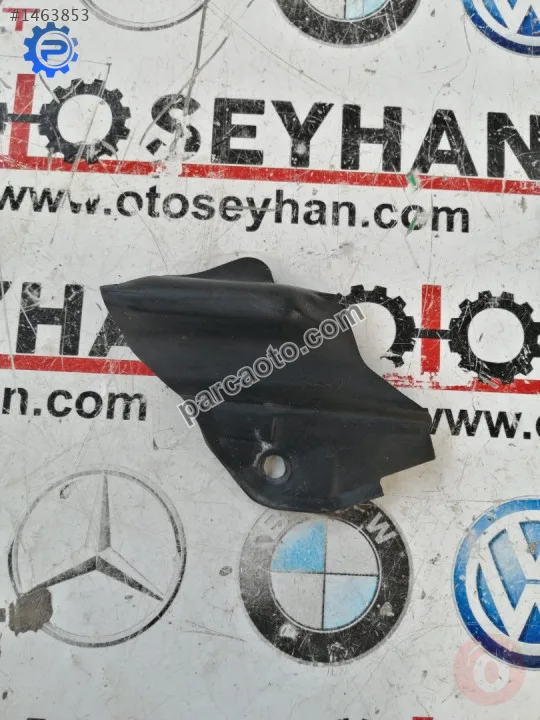 8P4837176A audi a3 sportback sağ ön kapı cam kenar lastiği
