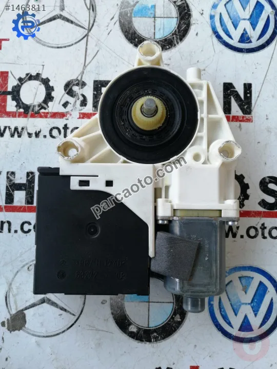 8P0959802K audi a3 2008 sağ ön kapı cam motoru