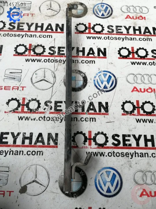 Toyota carina 1998 sağ arka kapı cam kızağı uzun