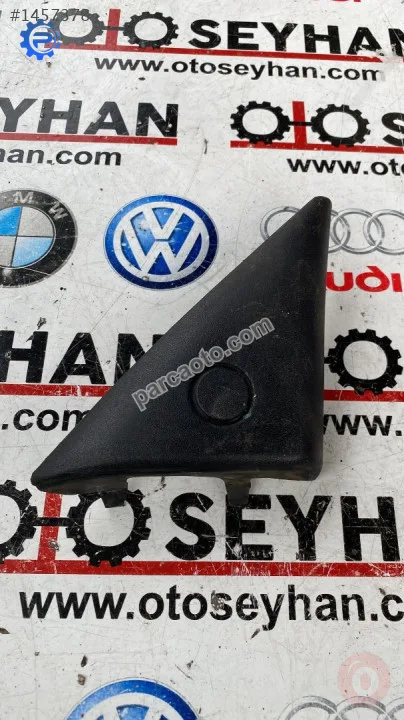 67491-05010 toyota carina sağ ön kapı cam kenar kaplaması iç