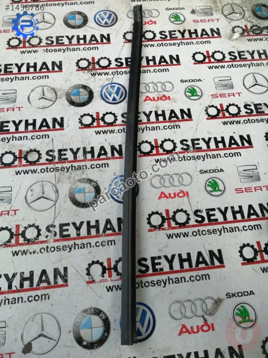 Toyota Carina Çamurluk - Adana Seyhan