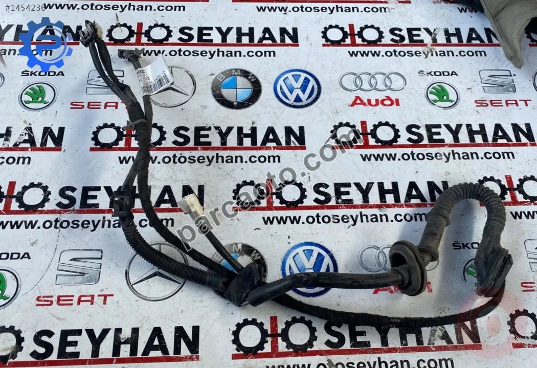 24028-BA001 nissan primera 2007 bagaj kapağı tesisatı
