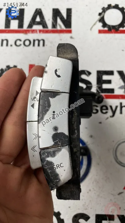 25552-BA000 nissan primera 2007 direksiyon tuş takımı