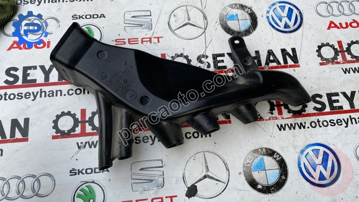 1T1819152A vw caddy 2004-11 sağ ön ayak havalandırma borusu