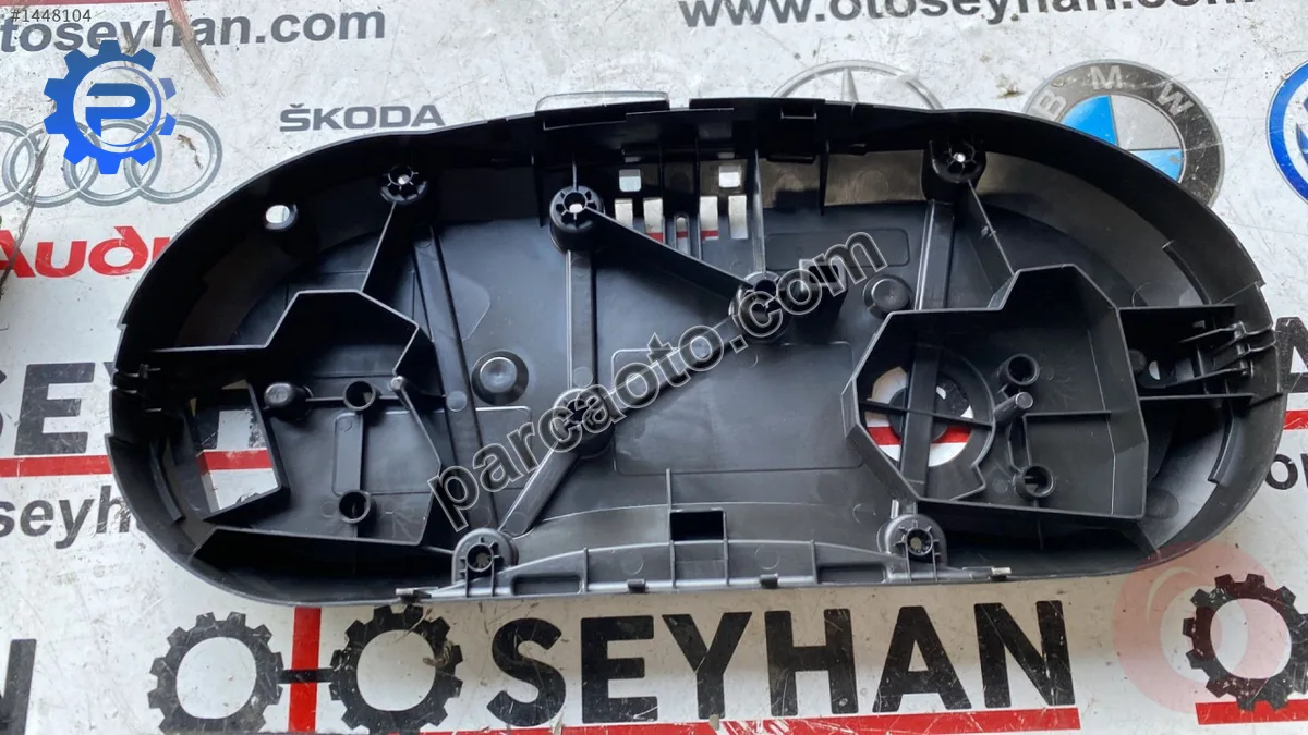 8V0920751 audi a3 2019 1.6 tdi kilometre saati arka kapağı