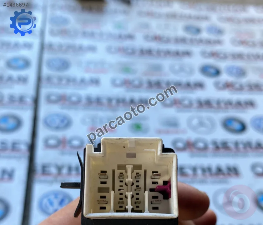 4F0937743E audi a3 2019 kablo soketi fişi