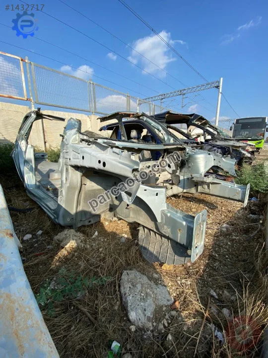 ford fiesta 2005 ön sağ podya
