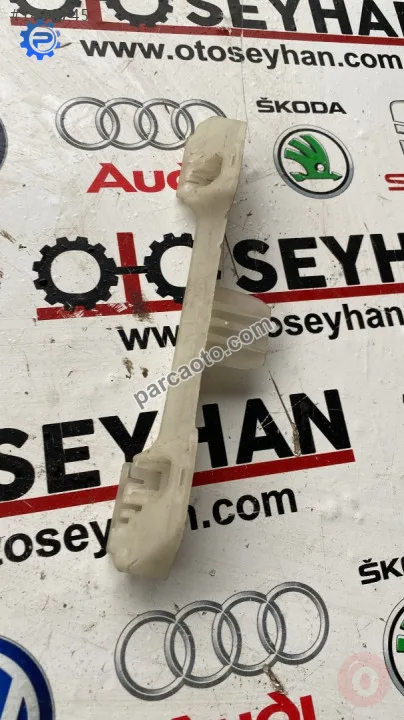 1K0858685B vw golf passat tiguan tavan tutamağı braketi