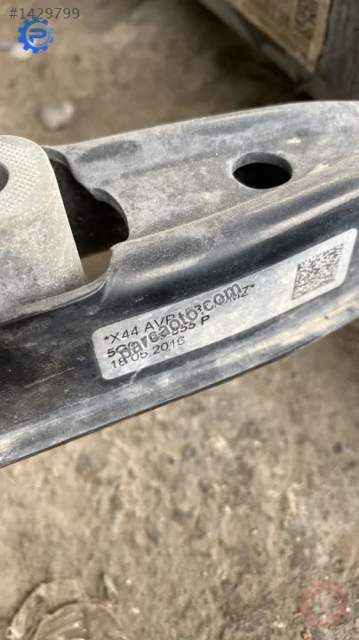5Q0199855P vw tiguan 2017 benzinli alt motor kulağı