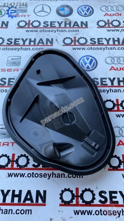 6V0837916C skoda fabia 2016 sağ ön kapı iç panel ayırıcı 6V0837916C skoda fabia 2016 sağ ön kapı iç panel ayırıcı