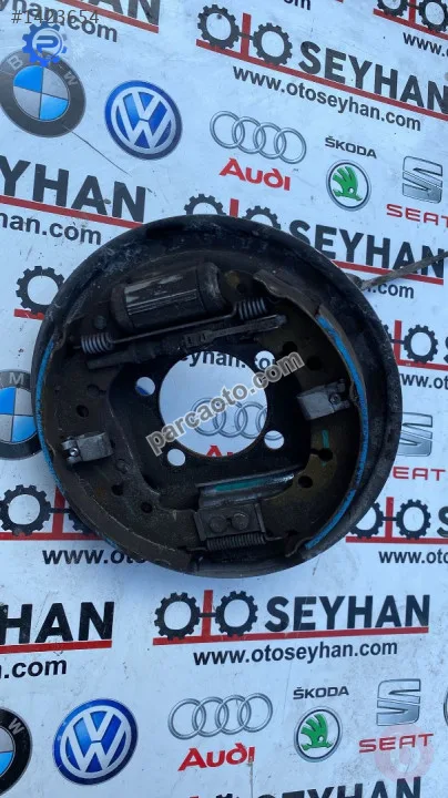 toyota yaris 2012 sağ arka fren balatası taşıyıcı