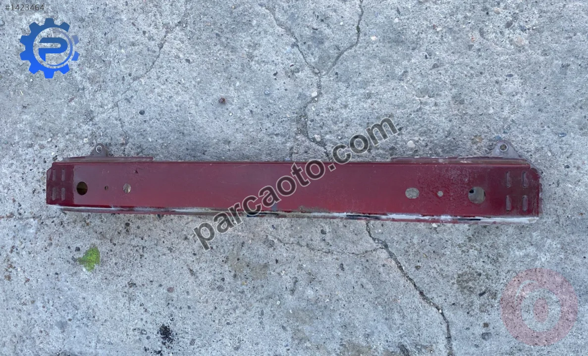 toyota yaris 2012 arka tampon demiri