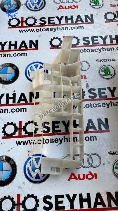 toyota yaris 2012 sol arka tavan kartonu braketi