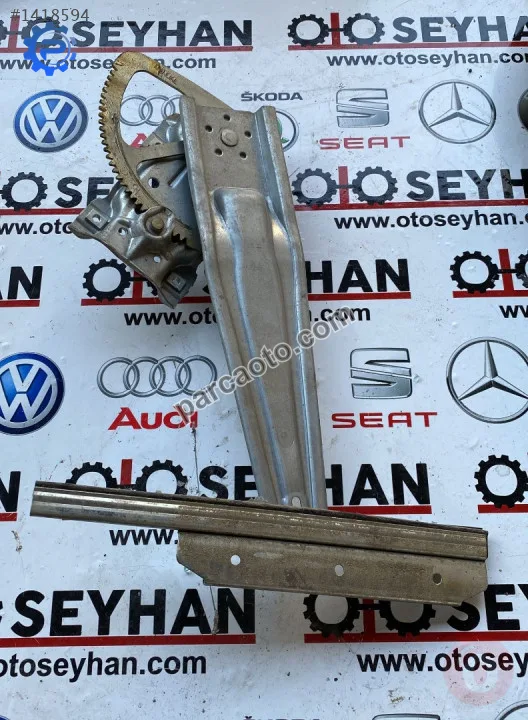 toyota yaris 2012 sol arka kapı cam krikosu