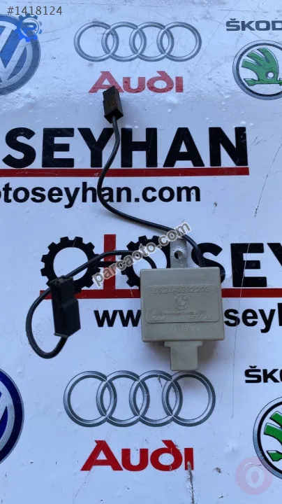 65241392203 bmw 5.20 E34 arka cam ısıtıcı anten