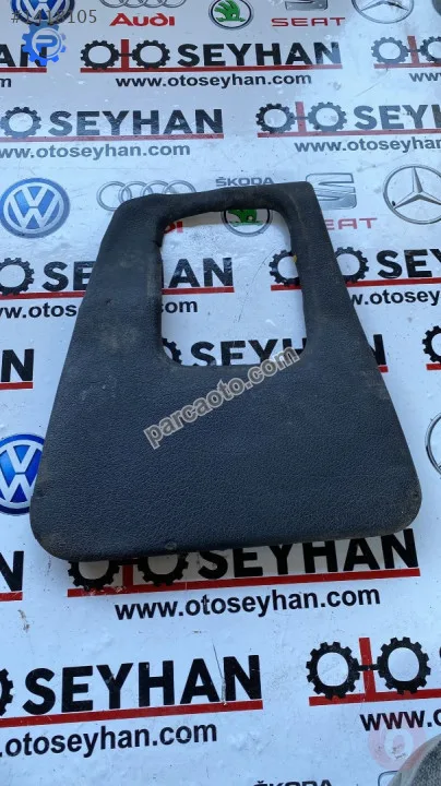 51161938353 bmw 5.20 E34 vites konsolu üst kaplaması