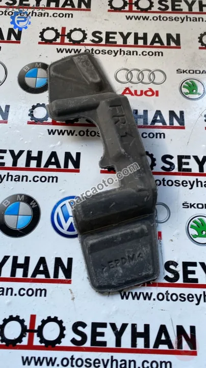 toyota yaris 2012 göğüs alt keçesi