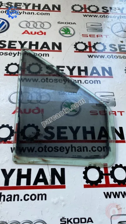 toyota yaris 2012 sağ ön kelebek cam