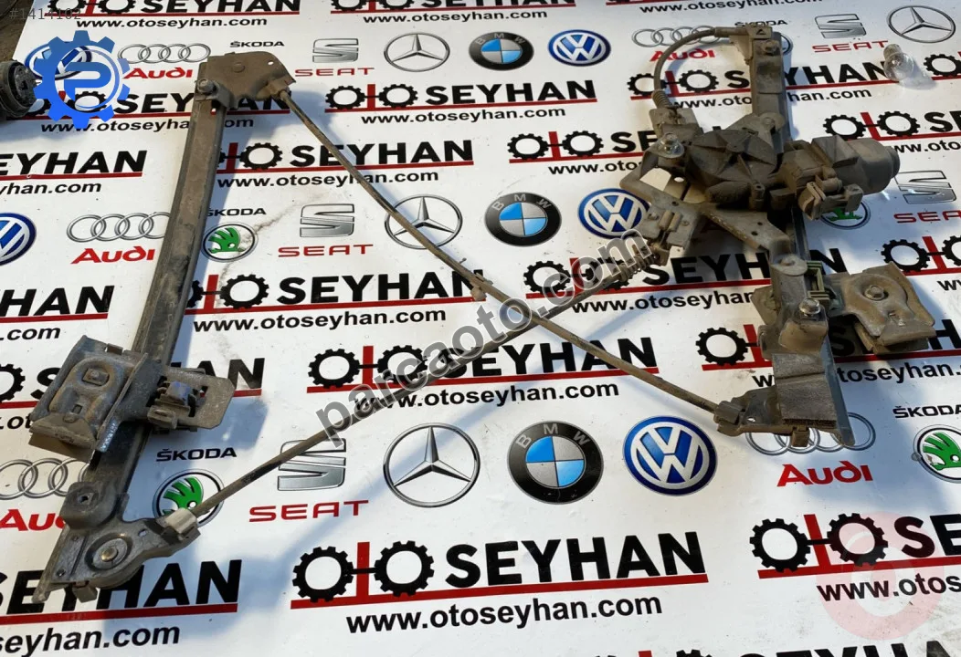 volkswagen caddy 6K ön sağ kapı cam krikosu motorlu