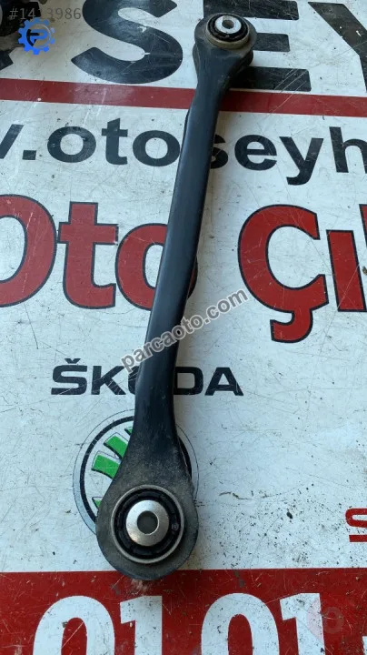 8W0501529D audi a4 sedan 17 sol arka taşıyıcı denge kolu