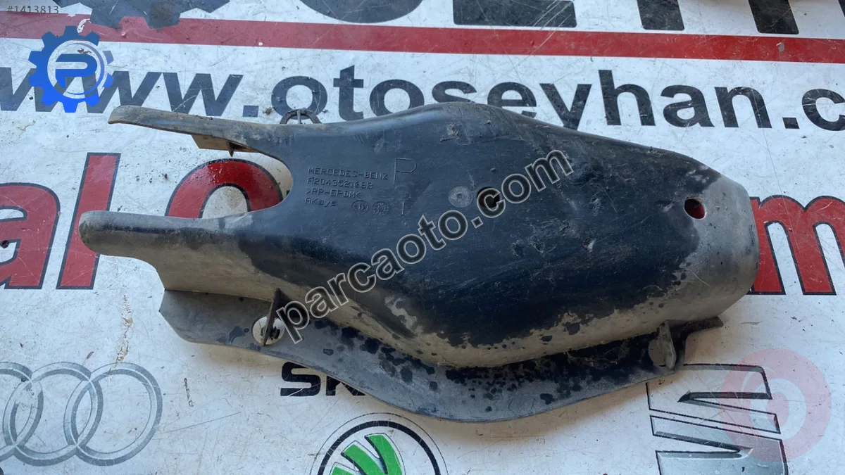A2043521688 mercedes c180 sağ arka alt salıncak muhafazası
