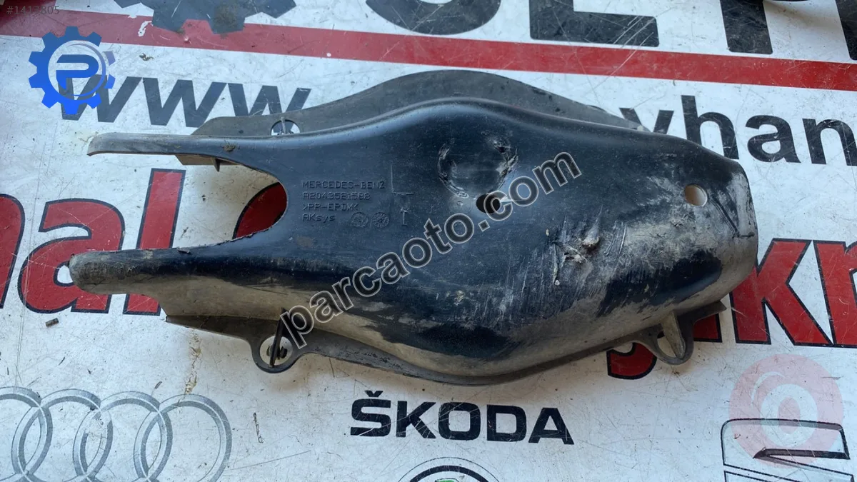A2043521588 mercedes c180 arka sol alt salıncak muhafazası