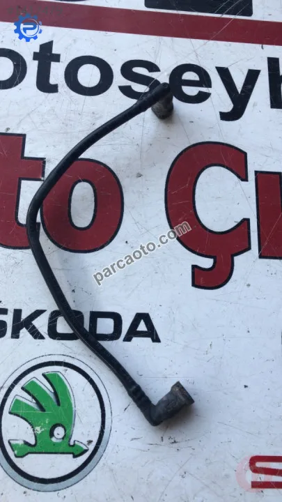 1K0201293B skoda octavia yakıt borusu siyah