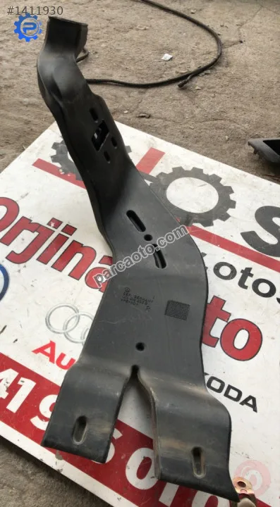 1K0819806D skoda octavia sağ arka ayak havalandırma boru