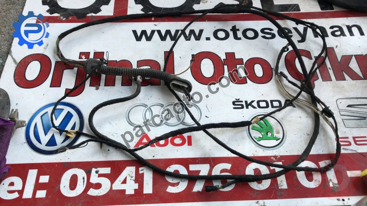 volkswagen caddy bagaj kapağı tesisatı kesik
