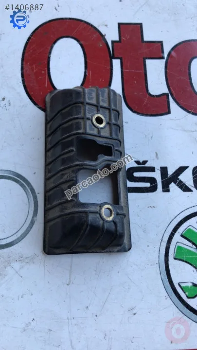 5C6827229A volkswagen jetta bagaj açma düğmesi yuvası