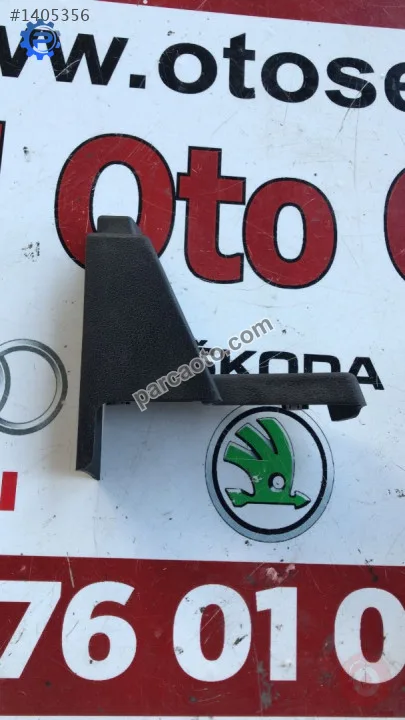 8V0863423A audia3 sportback solbagaj kaplaması destek braket