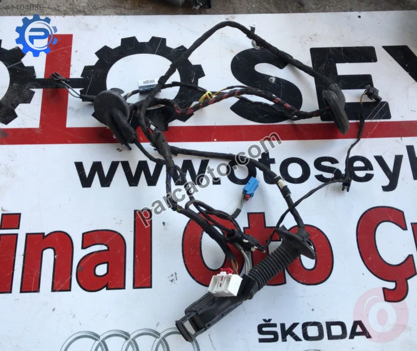 8V4971030S audi a3 2019 sağ ön kapı tesisatı