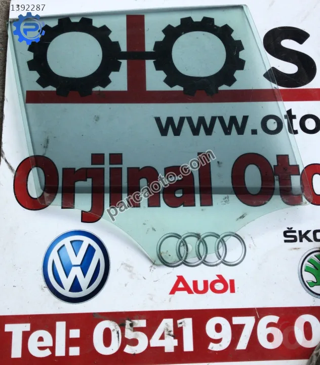 bmw x1 e84 sağ arka kapı cam