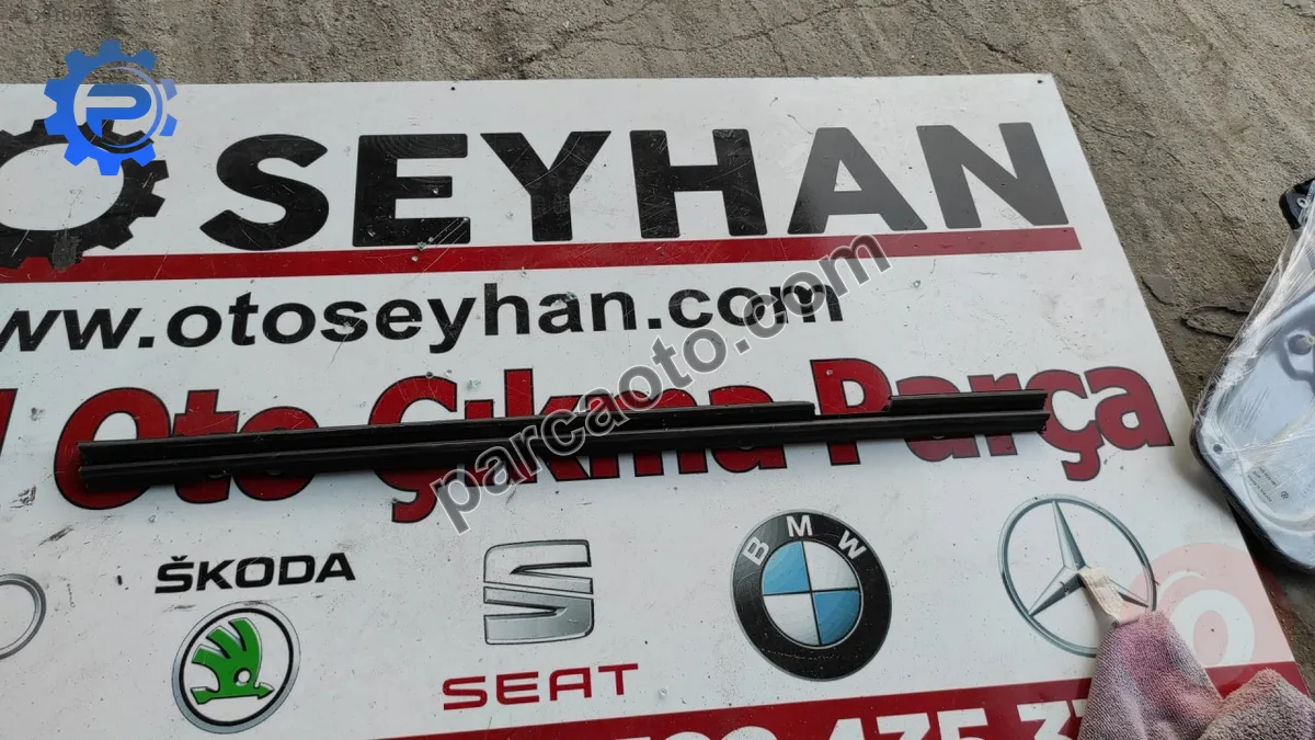 1K5839471 jetta 2005-10 arka sol cam iç sıyırıcı fitil