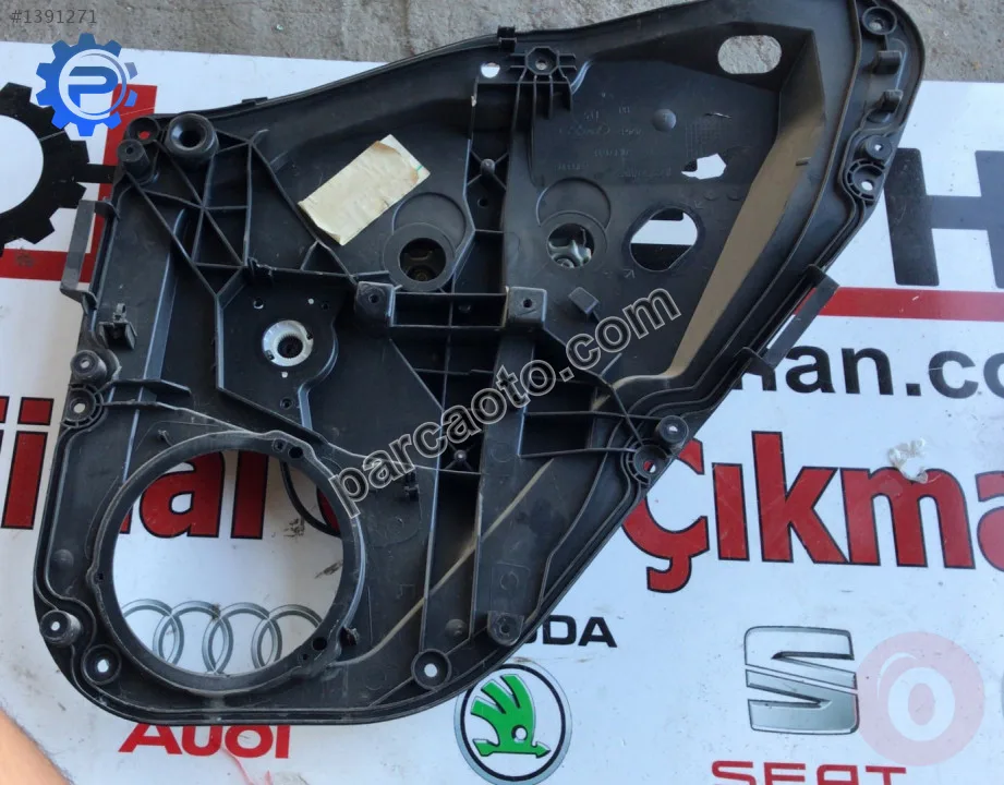 8A61A045H22AG ford fiesta 2011 sağ arka kapı panosu