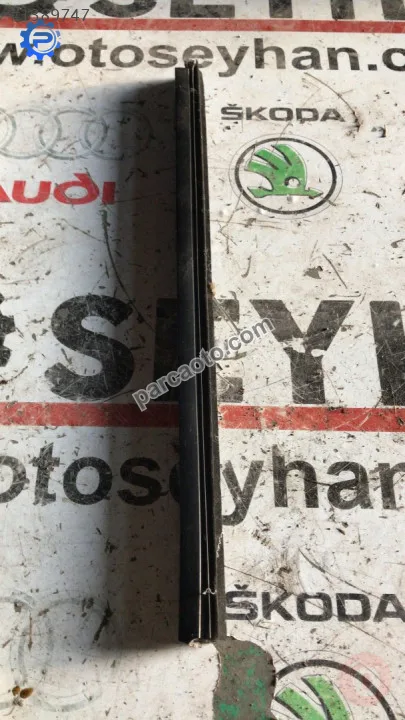 bmw 520 e34 arka kapı iç cam sıyırıcı fitil