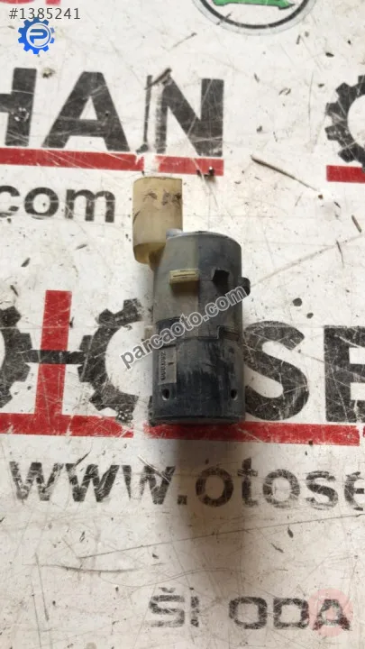 6886321 bmw 5 serisi e60 arka park sensörü