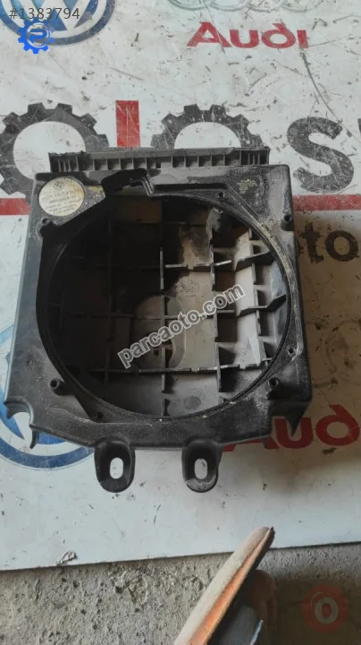 65136919353 bmw 5 e60 sedan bas sol yolcu hoparlörü yuvası