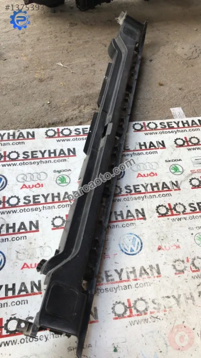 51477145899 7145899 bmw x5 e70 bagaj alt kaplaması